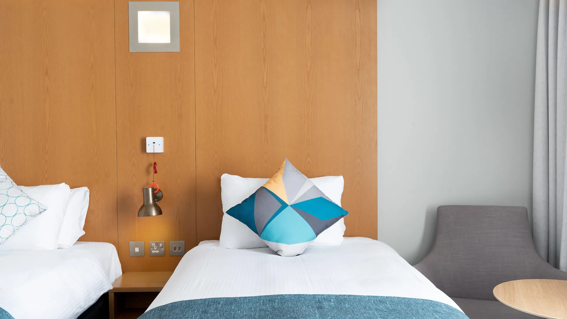 Hotel Holiday Inn London Luton Airport By Ihg